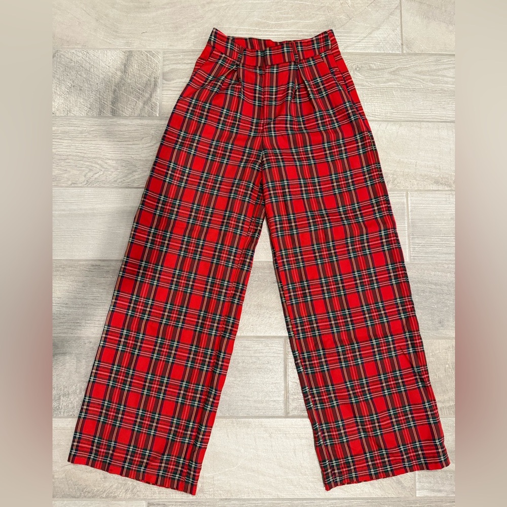 Aura Red Plaid high waisted Pants